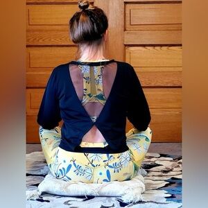 ZYIA ACTIVE - Black, Open Mesh Back Long Sleeve. Large